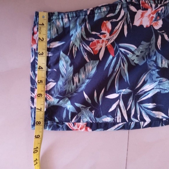 Old Navy Boys Swim Trunks Board Shorts swimsuit floral waves‎  size12 cotton - Picture 7 of 16